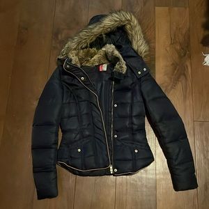 Navy blue puffer coat with faux fur hood size 2 in the US